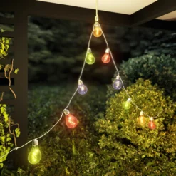 Lindby Raean LED-Solar-Lichterkette, Bunt