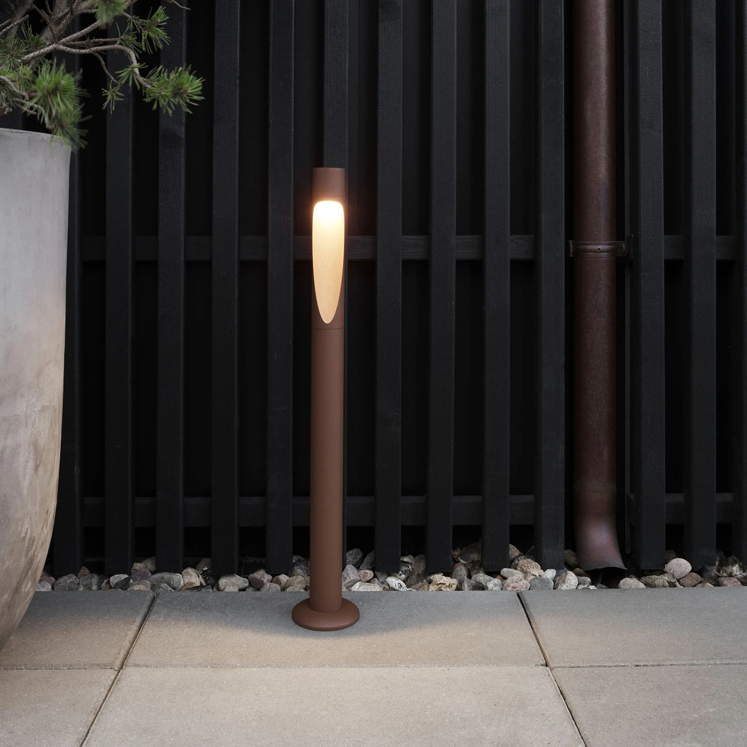 Louis Poulsen Flindt Garden Lang 930 Corten 8 Louis Poulsen Flindt Garden Lang 930 Corten – Bild 8