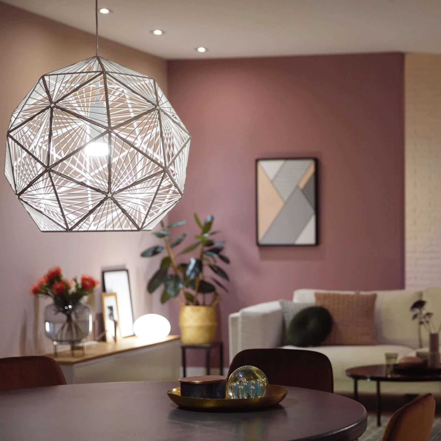 Philips Hue White 9W E27 LED-Lampe, 4er-Packung 3 Philips Hue White 9W E27 LED-Lampe, 4er-Packung – Bild 3