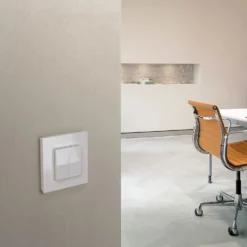 Die Versteckdose, Steckdoseneinsatz Mit Schalter -Heimbeleuchtung 9051001 2