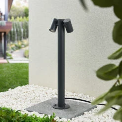 Lucande Saige LED-Sockelleuchte 2-fl., 50 Cm 11 Lucande Saige LED-Sockelleuchte 2-fl., 50 Cm -Heimbeleuchtung 9616240 2