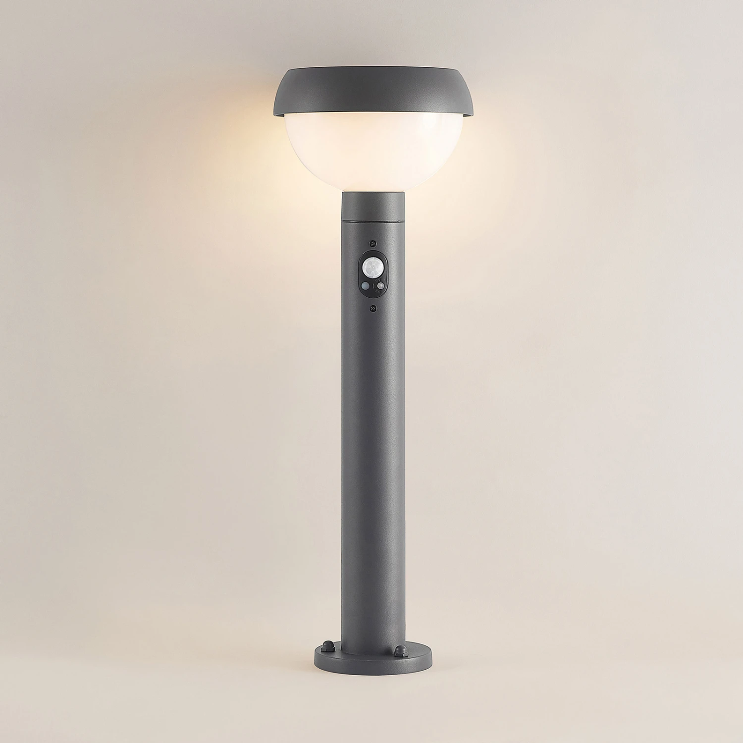 Lindby Kallie LED-Solar-Wegeleuchte Mit Sensor 7 Lindby Kallie LED-Solar-Wegeleuchte Mit Sensor – Bild 7